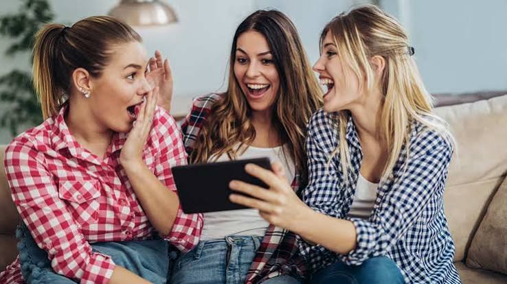 Eglence Sohbeti Odaları: Üyeliksiz Kayıtsız Canlı Mobil Chat Eglence Sohbeti Odaları: Üyeliksiz Kayıtsız Canlı Mobil Chat